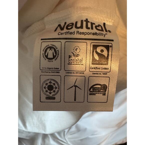 Neutral Organic Cotton V-Neck Graphic T-Shirt - XXL - Picture 5 of 7